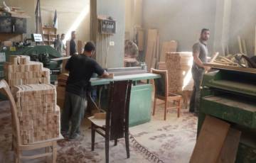 الصناعات الخشبية بغزة تخفض طاقتها الإنتاجية إلى 7%