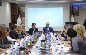 الحمد الله: ندعم تشكيل اللجنة العليا لإحصاءات فلسطينيي الشتات