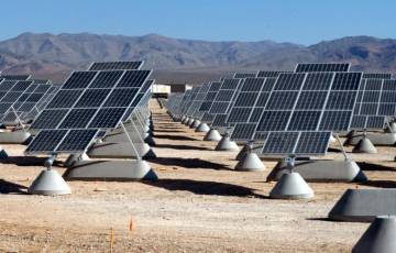 إسرائيل توافق على إنشاء محطة طاقة شمسية لتوفير الكهرباء لغزة