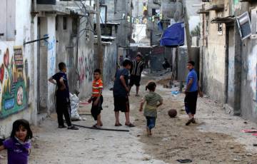 645 ألف طفل فقير في فلسطين