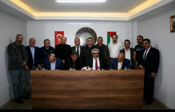 اتحاد رجال الاعمال الفلسطيني التركي والغرفة الصناعية التجارية في جنين يوقعان اتفاقية تعاون ثنائي .