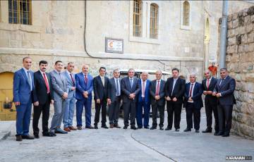 غرفة محافظة الخليل تعقد جلسة مجلس إدارتها الأولى في مقرها الجديد في البلدة القديمة 