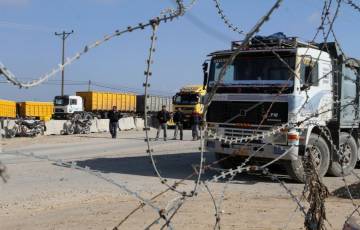 الاحتلال يوقف إدخال أجهزة ومعدات الاتصالات لجميع القطاعات التجارية بغزة