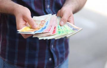 جمعية الفخاري تعلن عن بدء تسجيل طلبات الاستفادة من مشروع المساعدات النقدية العاجلة 