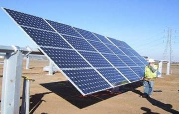 "قُدرة" لحلول الطاقة المتجدّدة تباشر تشغيل محطة طاقة شمسية في يعبد