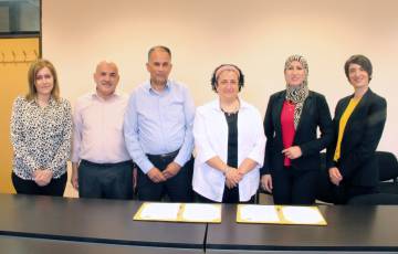 بنك القدس يوقع اتفاقية تعاون مع كلية الاقتصاد في "بيرزيت"