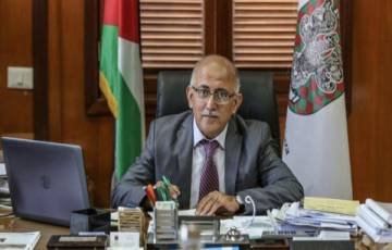 رئيس بلدية غزة: البلدية غير قادرة على صرف رواتب الموظفين هذا الشهر    