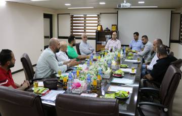 الغرفة التجارية بغزة تعقد اجتماعاً تشاورياً مع أصحاب شركات الصرافة 