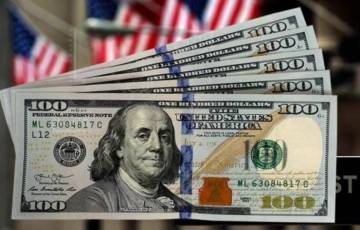 الدولار الأمريكي يتصدر الأرباح بين العملات الرئيسية