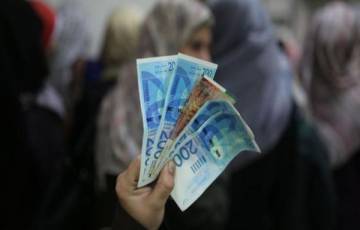 نقابة موظفي غزة: نرفض رفضاً قاطعاً استمرار تأخير صرف رواتب موظفينا  