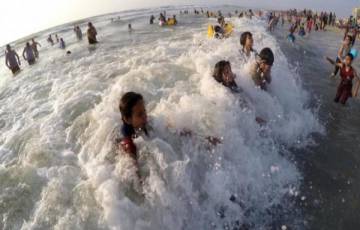 منع السباحة في بحر غزة حتى نهاية الأسبوع   