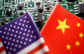 لوبي الرقائق الأميركي يضغط على بايدن لتخفيف القيود عن الصين