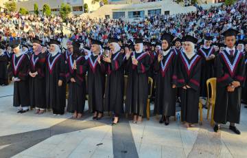 جامعة النجاح تخرج طلبة كليات العلوم الإنسانية والتربوية والقانون والشريعة