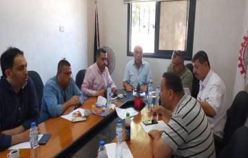 اللجنة الاقتصادية المشتركة للغرف التجارية بغزة  تعقد  اجتماع لمناقشة القضايا الخاصة بالقطاع الاقتصادي