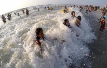 تحذيرات من السباحة في بحر قطاع غزة خلال الأسبوع الجاري   