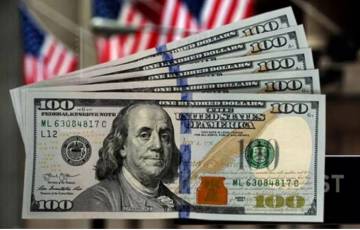 متانة الاقتصاد الأميركي تعزز قيمة الدولار في سوق العملات