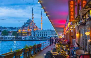 تركيا.. 7.25% نمو عدد السياح الأجانب في يوليو على أساس سنوي