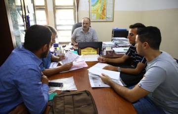 غزة: التعليم تُسهل إجراءات التحاق الطلبة العائدين من السودان بجامعات القطاع  