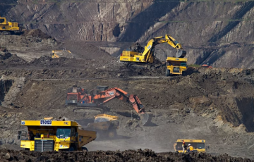 ثاني أكبر الدول إنتاجا تمدد تفويض استيراد الفحم