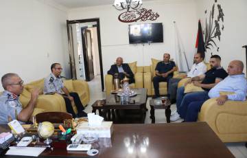 غرفة شمال الخليل تستضيف وفداً من الدفاع المدني في محافظة الخليل