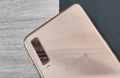 Samsung A7 2018 , Gold